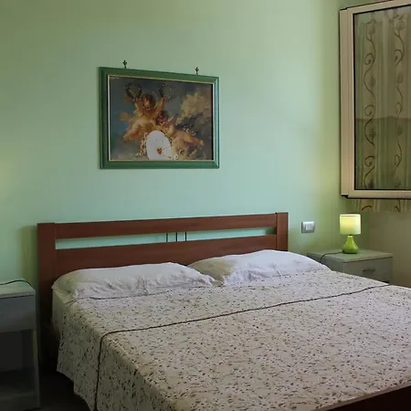 Jonico アパートホテル